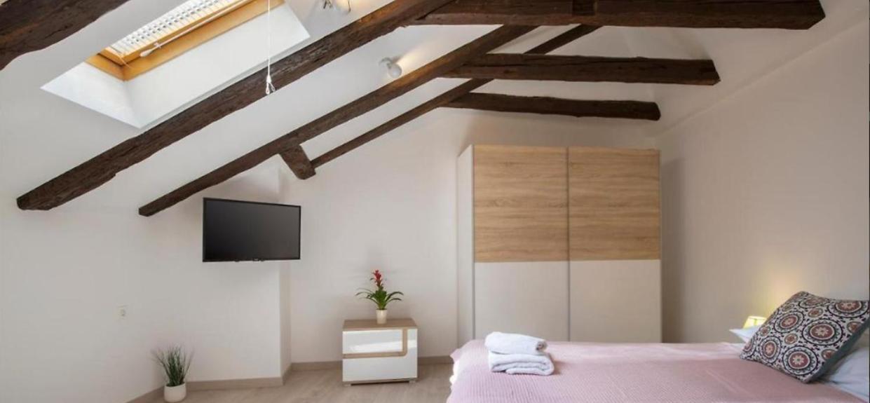 Central Apartments Appartamento